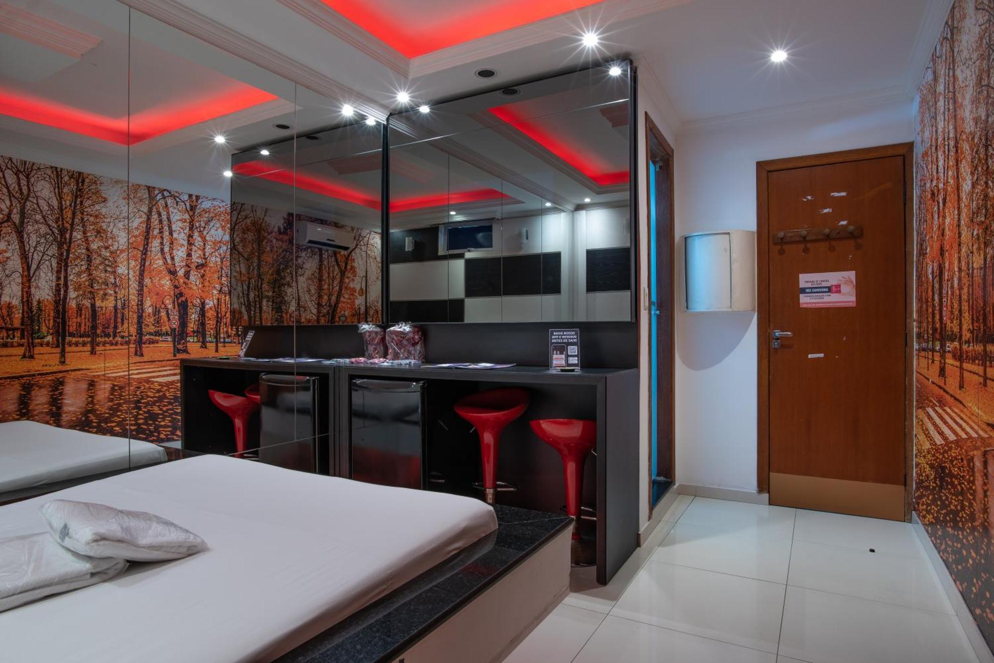 Motel Fantasy 2 (Adults Only) Contagem Exterior foto