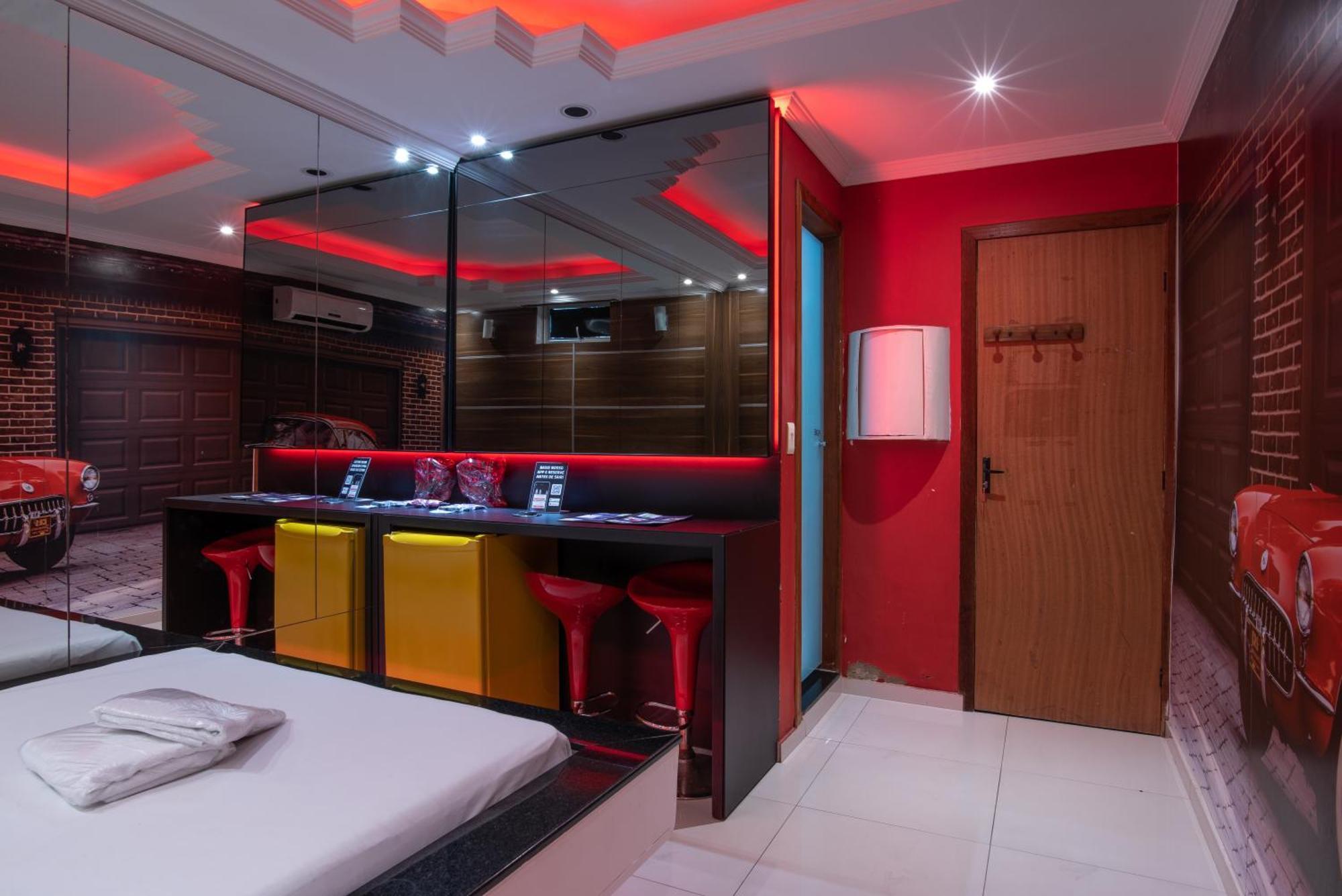 Motel Fantasy 2 (Adults Only) Contagem Exterior foto