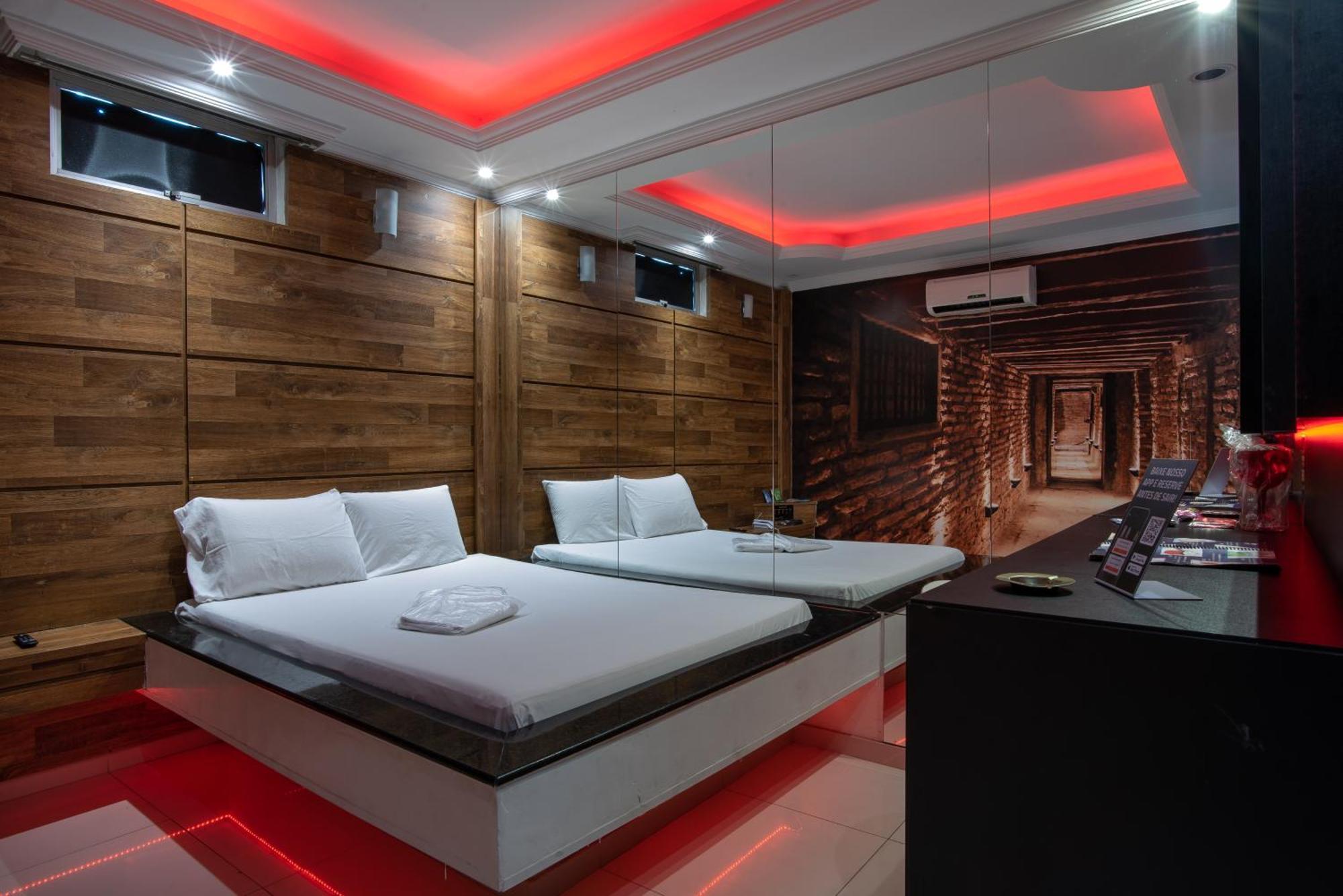 Motel Fantasy 2 (Adults Only) Contagem Exterior foto