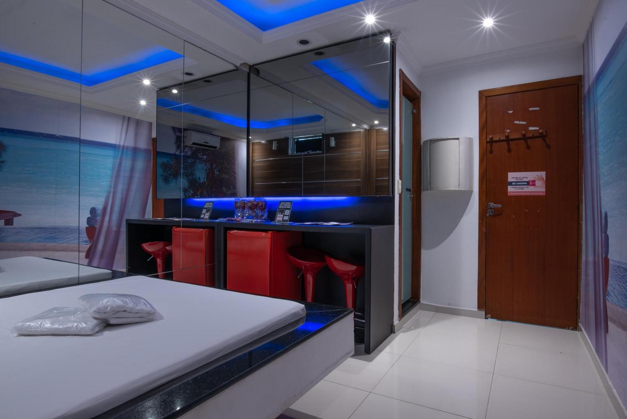 Motel Fantasy 2 (Adults Only) Contagem Exterior foto