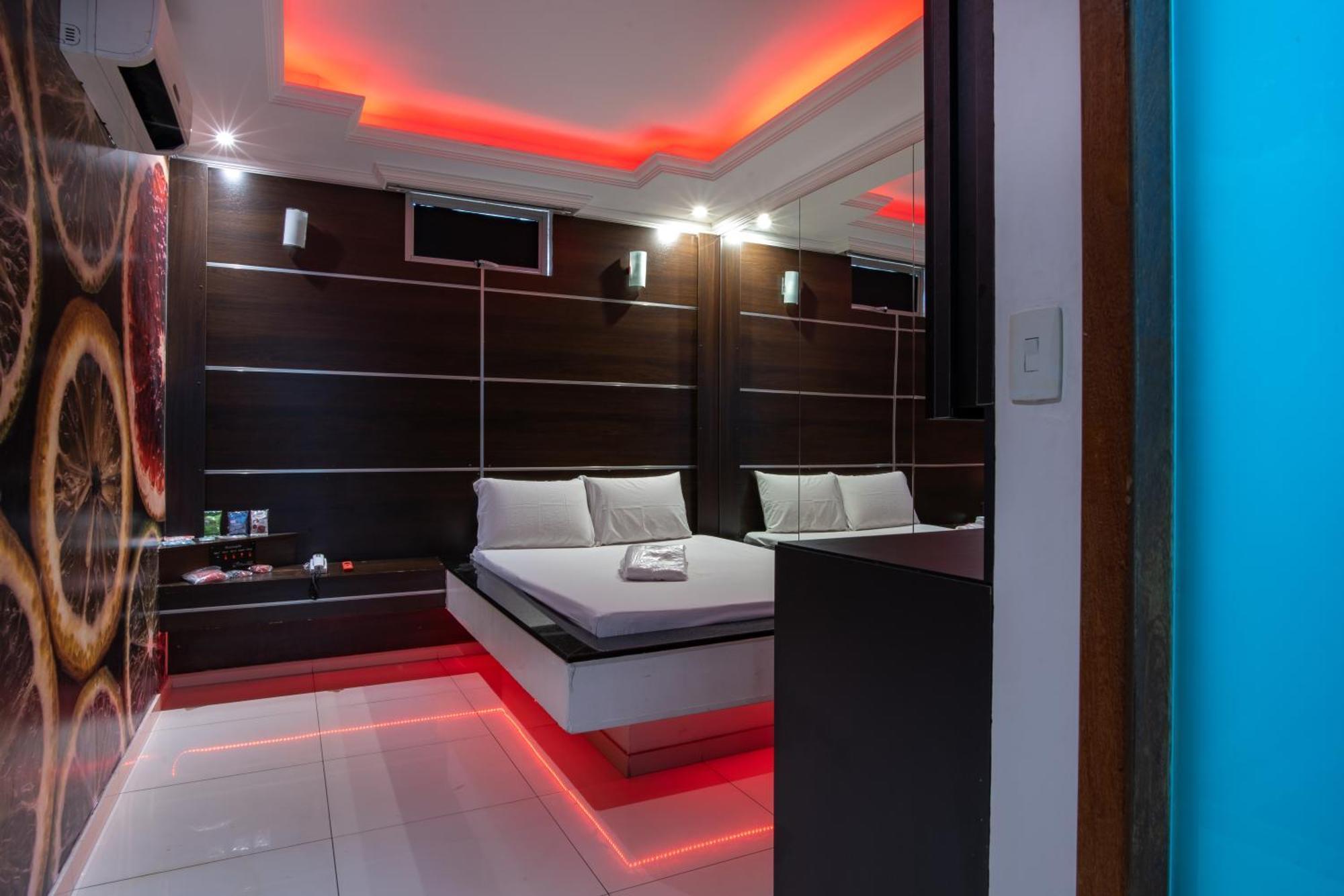 Motel Fantasy 2 (Adults Only) Contagem Exterior foto